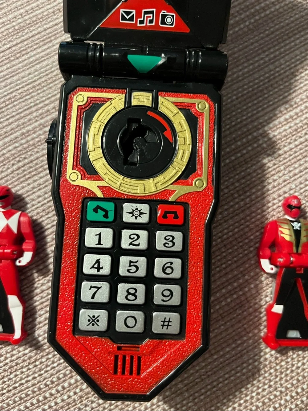 Power Rangers Super Megaforce Deluxe Legendary Morpher With 2 Keys